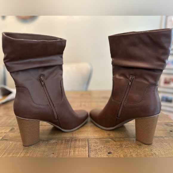 NWOT Style & Co Saraa Slouch Faux Leather boot - Size 10 - Picture 5 of 5